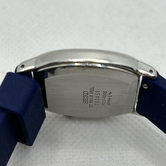 Seiko F029-500 Unisex *Rare* - Picture 8 of 15